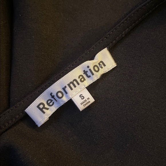 Reformation maxi dress deep V side slits - Picture 7 of 8